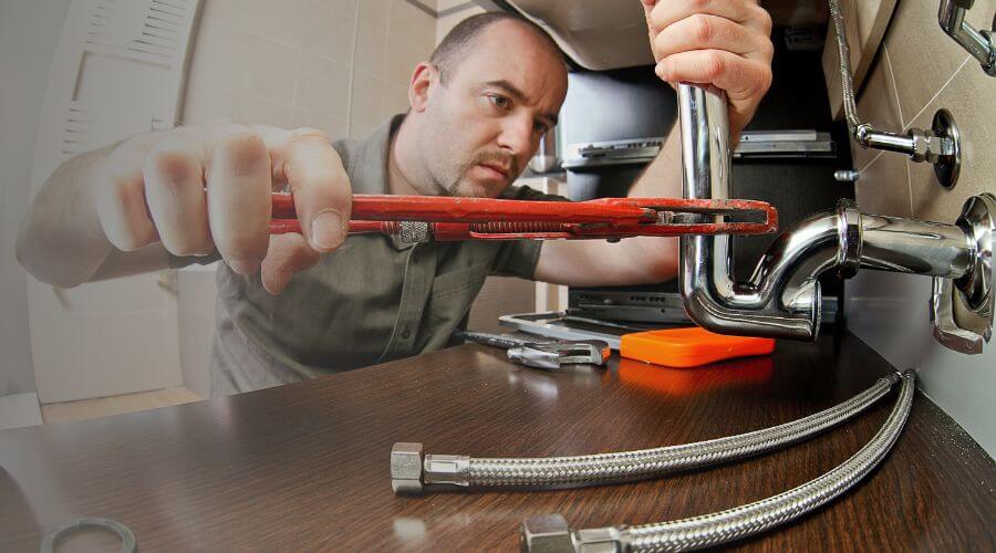 Expert burst pipe repair services in Wilmer, TX